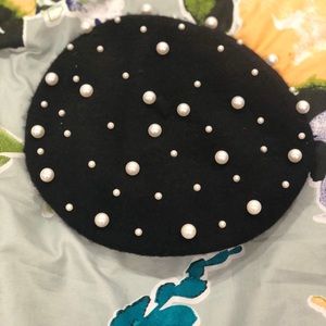 NWOT black pearl Hat